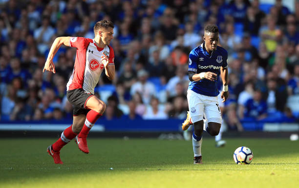 全球足坛中 全球足坛中