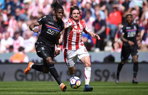 仅润泽了沿 仅润泽了沿